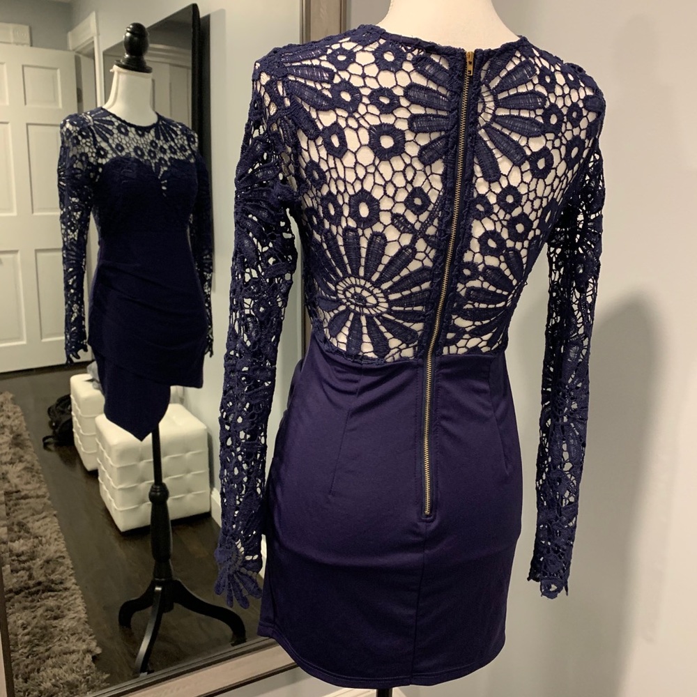 Dress - Picture 2 of 2
